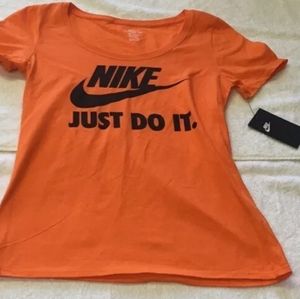 Nike t shirt